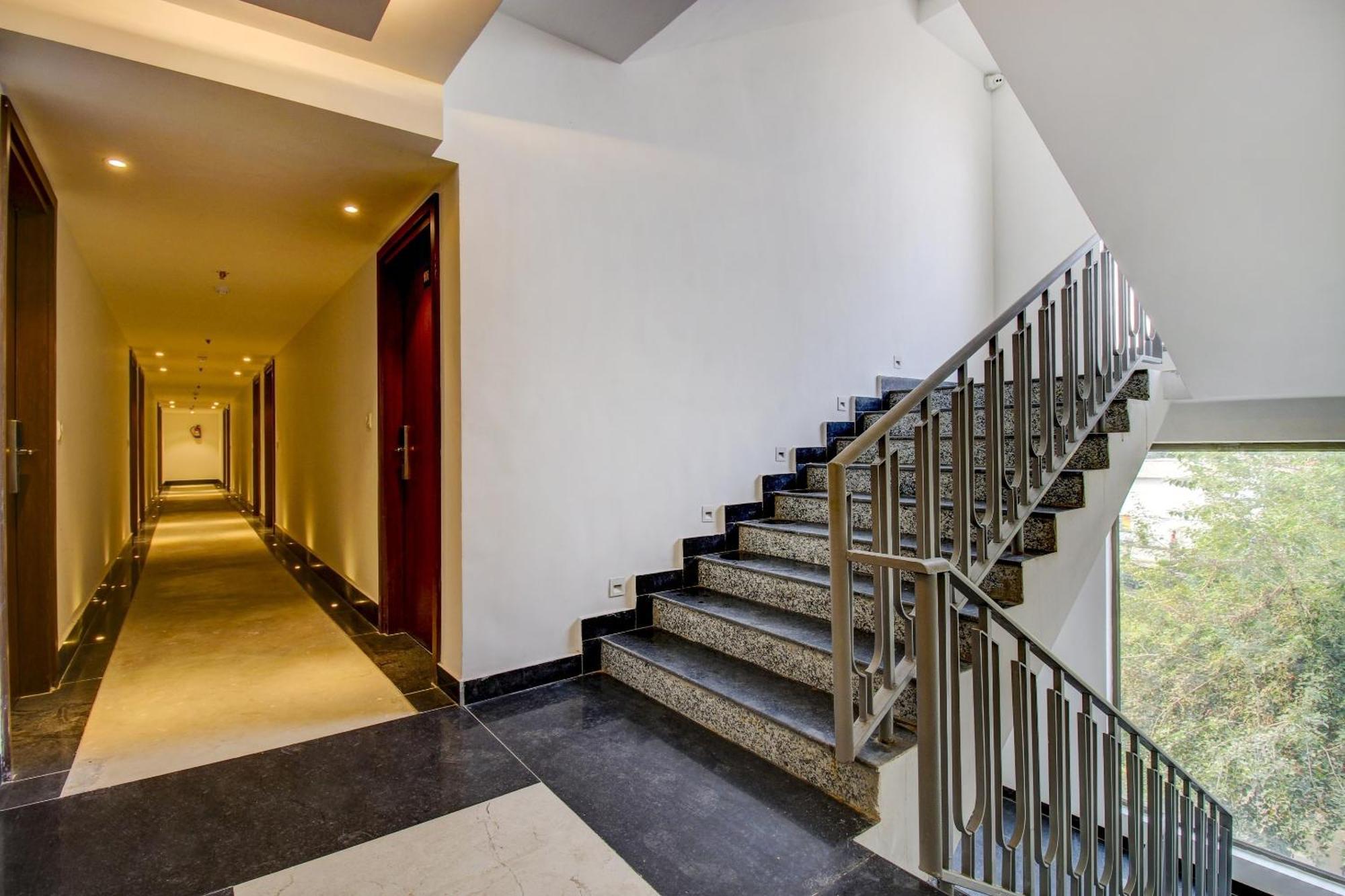 FabHotel Aurelia Grand Lucknow Exterior foto