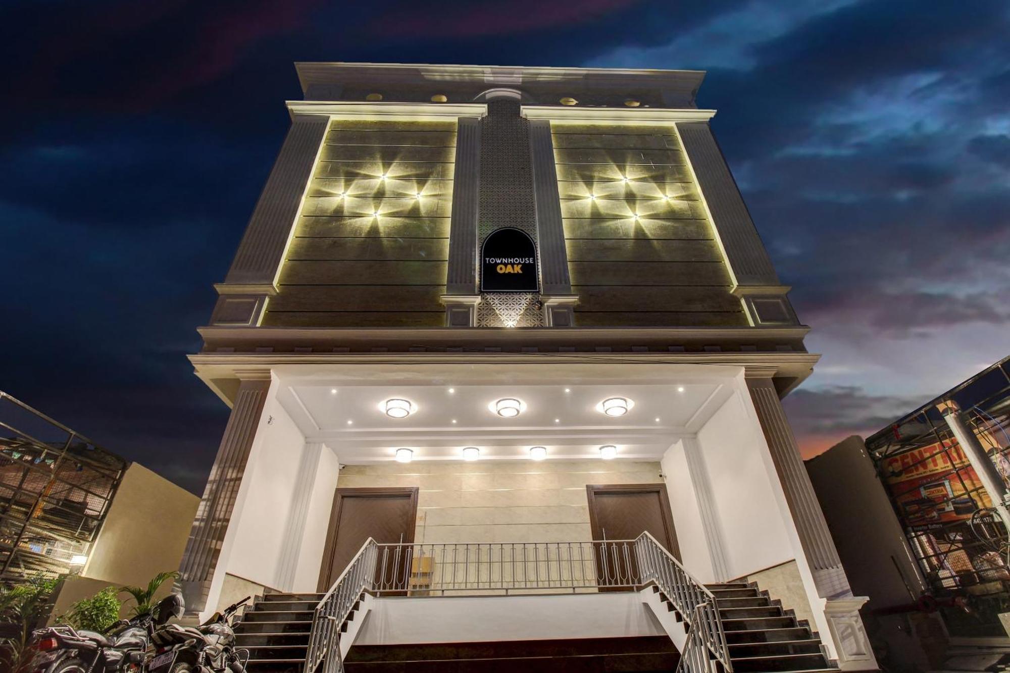 FabHotel Aurelia Grand Lucknow Exterior foto